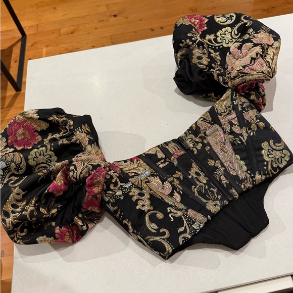 House of CB Isabella Metallic Brocade Puff Sleeve Corset Top Zip Back Sz Small - Picture 3 of 4